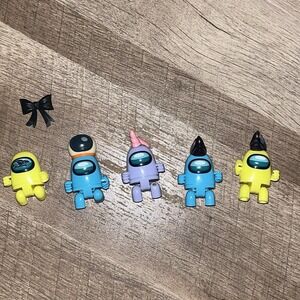 Lot of 5 Among Us Mini‎ Action Figures